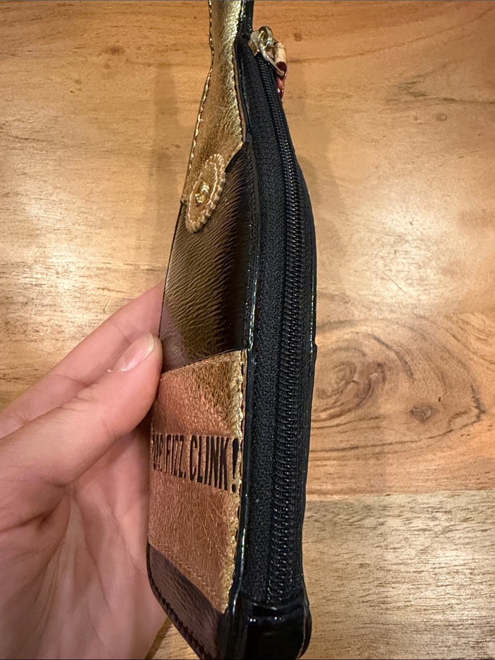 NWOT Kate Spade New York "Bubble Over" Champagne Bottle Coin Purse - Picture 3 of 4